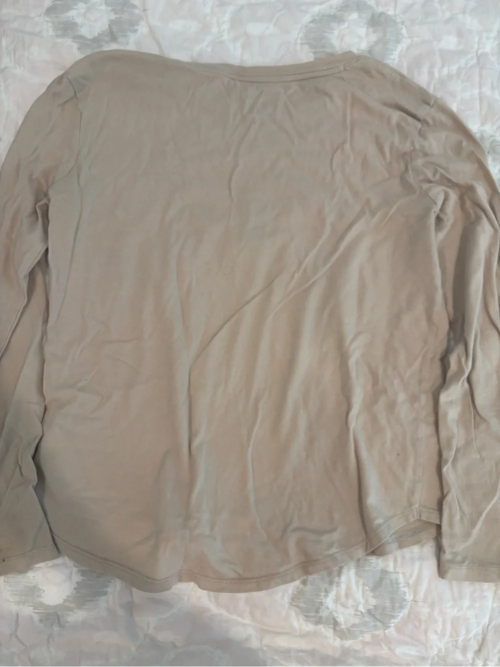 GAP Beige Long-Sleeve Tee with Minnie Mouse Graphic